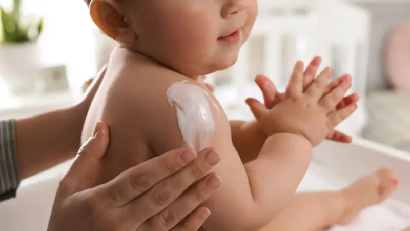 日焼け止めと虫除け